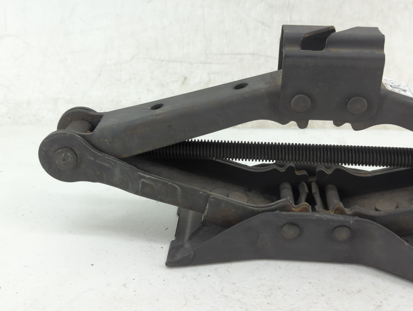2009 Suzuki Sx4 Spare Scissor Car Jack - Oemusedautoparts1.com