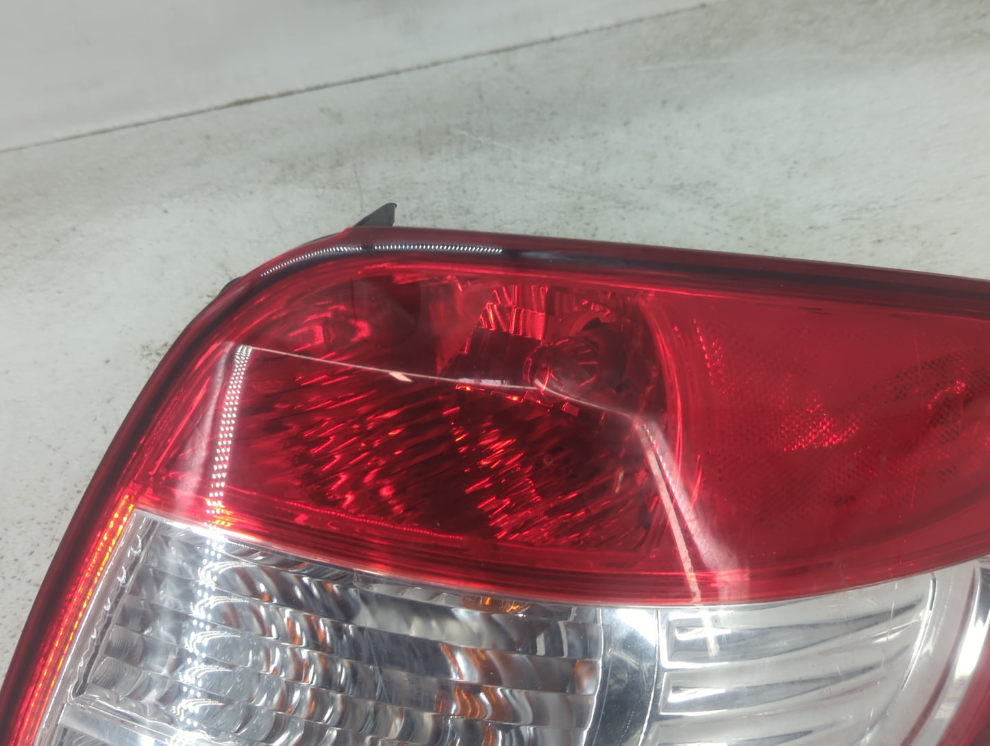 2007-2013 Suzuki Sx4 Tail Light Assembly Passenger Right OEM P/N:220-59100 220-59152 Fits Fits 2007 2008 2009 2010 2011 2012