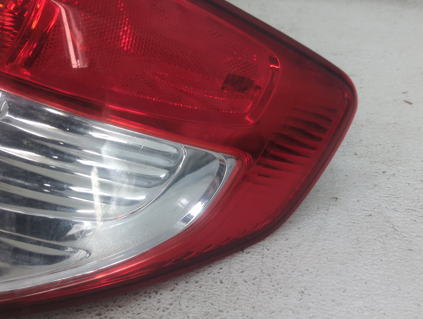 2007-2013 Suzuki Sx4 Tail Light Assembly Passenger Right OEM P/N:220-59100 220-59152 Fits Fits 2007 2008 2009 2010 2011 2012
