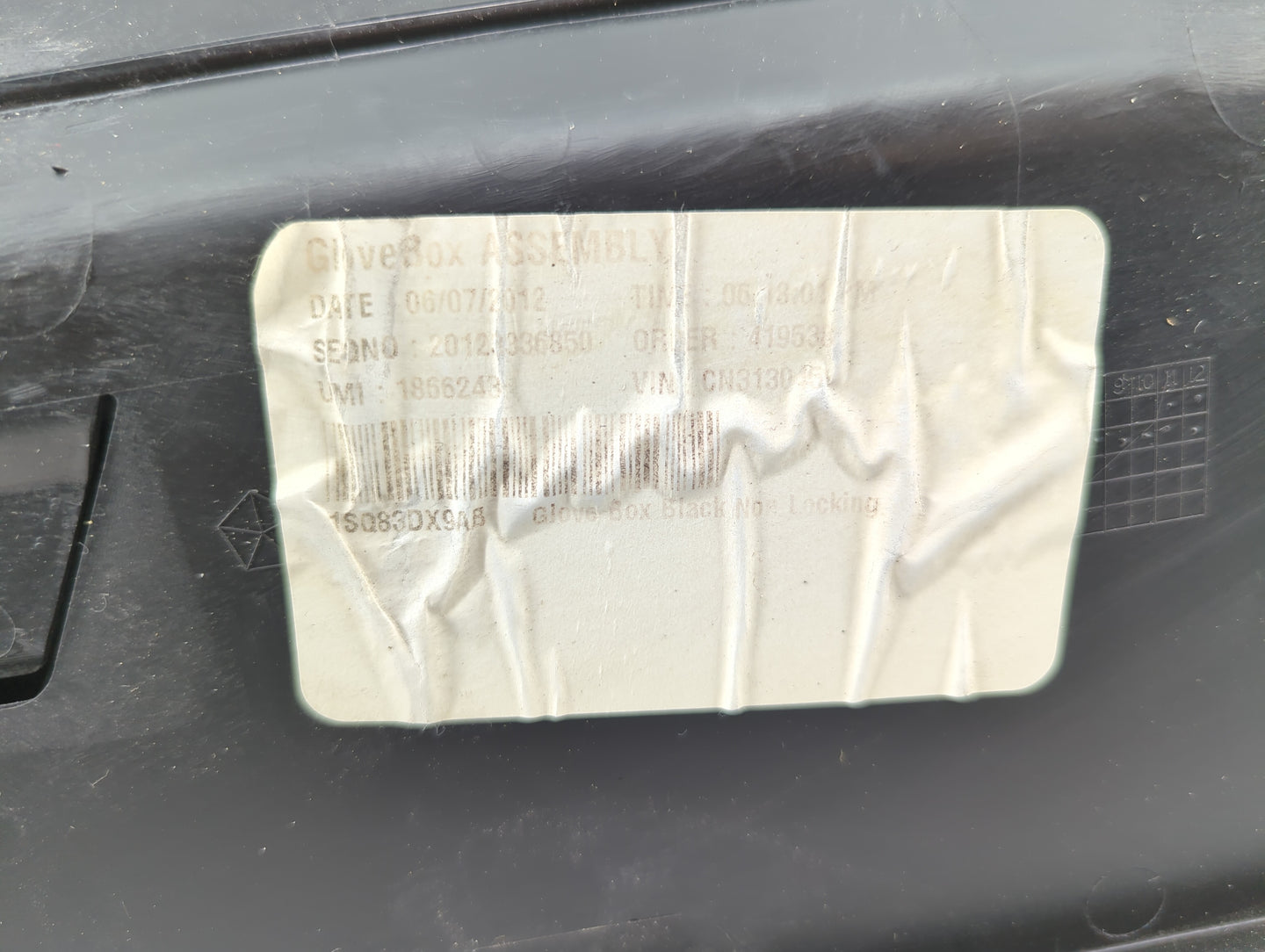 2009 Suzuki Sx4 Passenger Glove Box Door Storage Compartment Black - Oemusedautoparts1.com