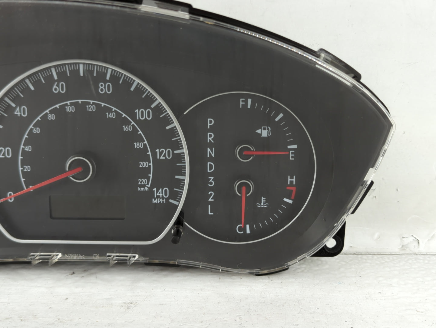 2008-2009 Suzuki Sx4 Instrument Cluster Speedometer Gauges P/N:34110-80J4 34110-80J40 Fits Fits 2008 2009 OEM Used Auto Part