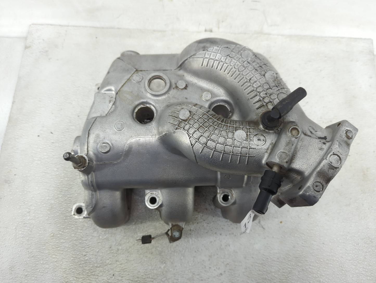 2009 Suzuki Vitara Air Intake Manifold P/N:10BDC-103252500 Fits Fits 2007 2008 OEM Used Auto Parts - Oemusedautoparts1.com