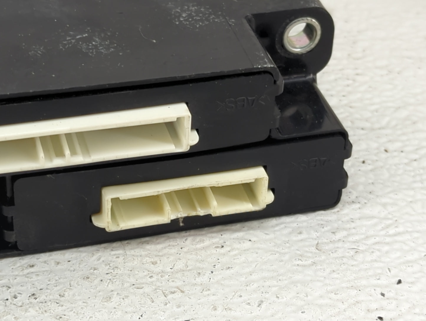 2005-2010 Toyota Avalon Network Gateway Control Module - Oemusedautoparts1.com