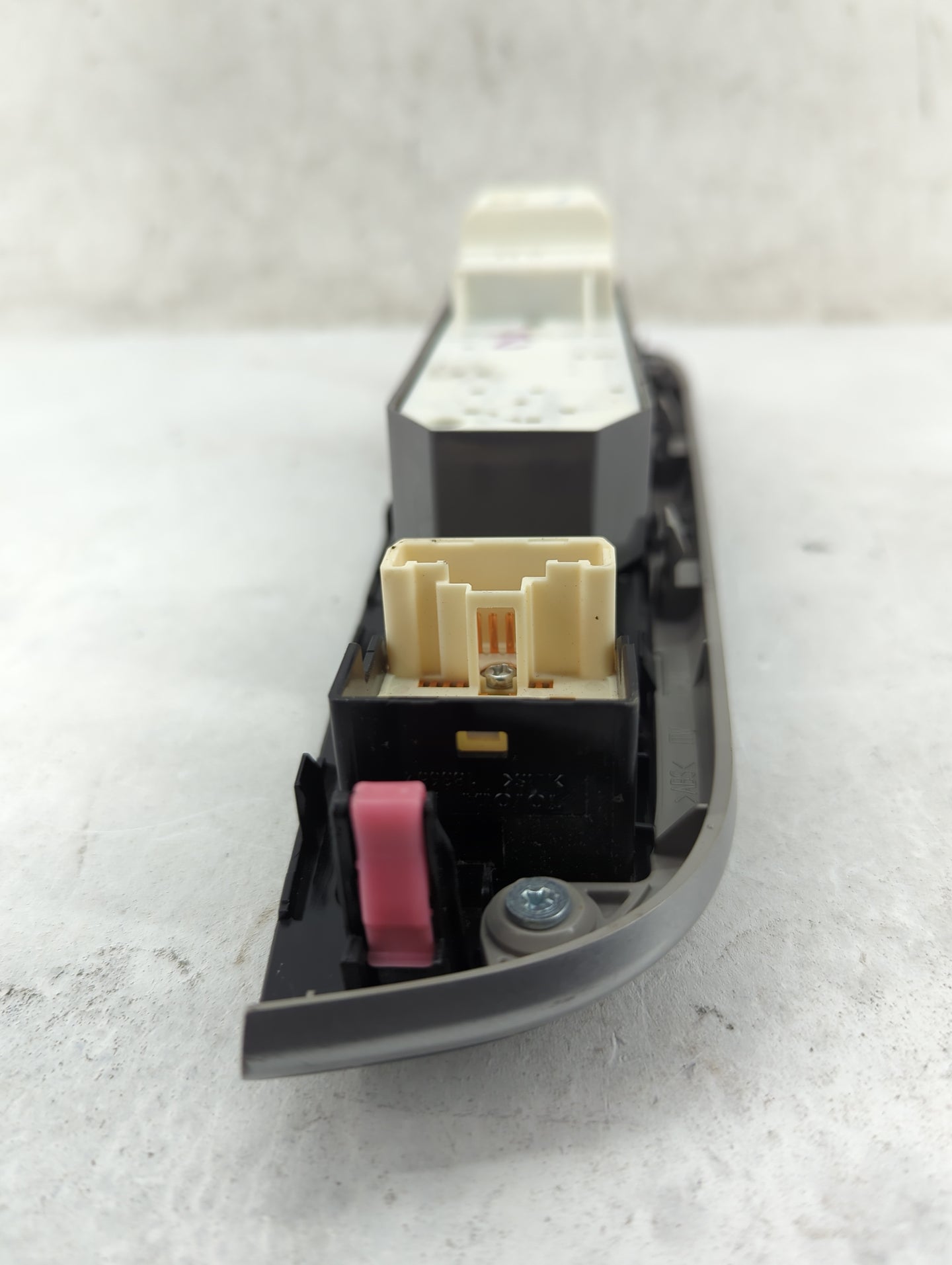 2005-2009 Toyota Avalon Master Power Window Switch Replacement Driver Side Left P/N:PBT-GF30 Fits Fits 2005 2006 2007 2008 2