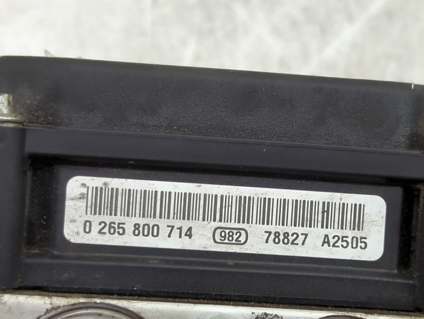 2009-2010 Toyota Avalon ABS Pump Control Module Replacement P/N:0 265 800 714 Fits Fits 2009 2010 OEM Used Auto Parts - Oemu