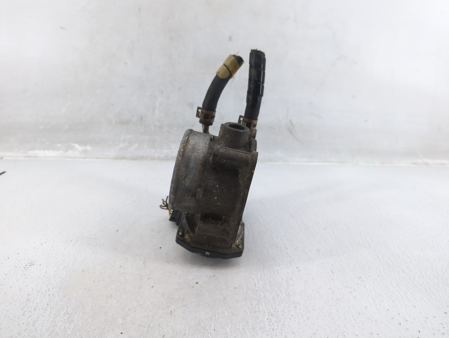 2005-2018 Toyota Avalon Throttle Body P/N:22030-0P050 Fits OEM Used Auto Parts - Oemusedautoparts1.com