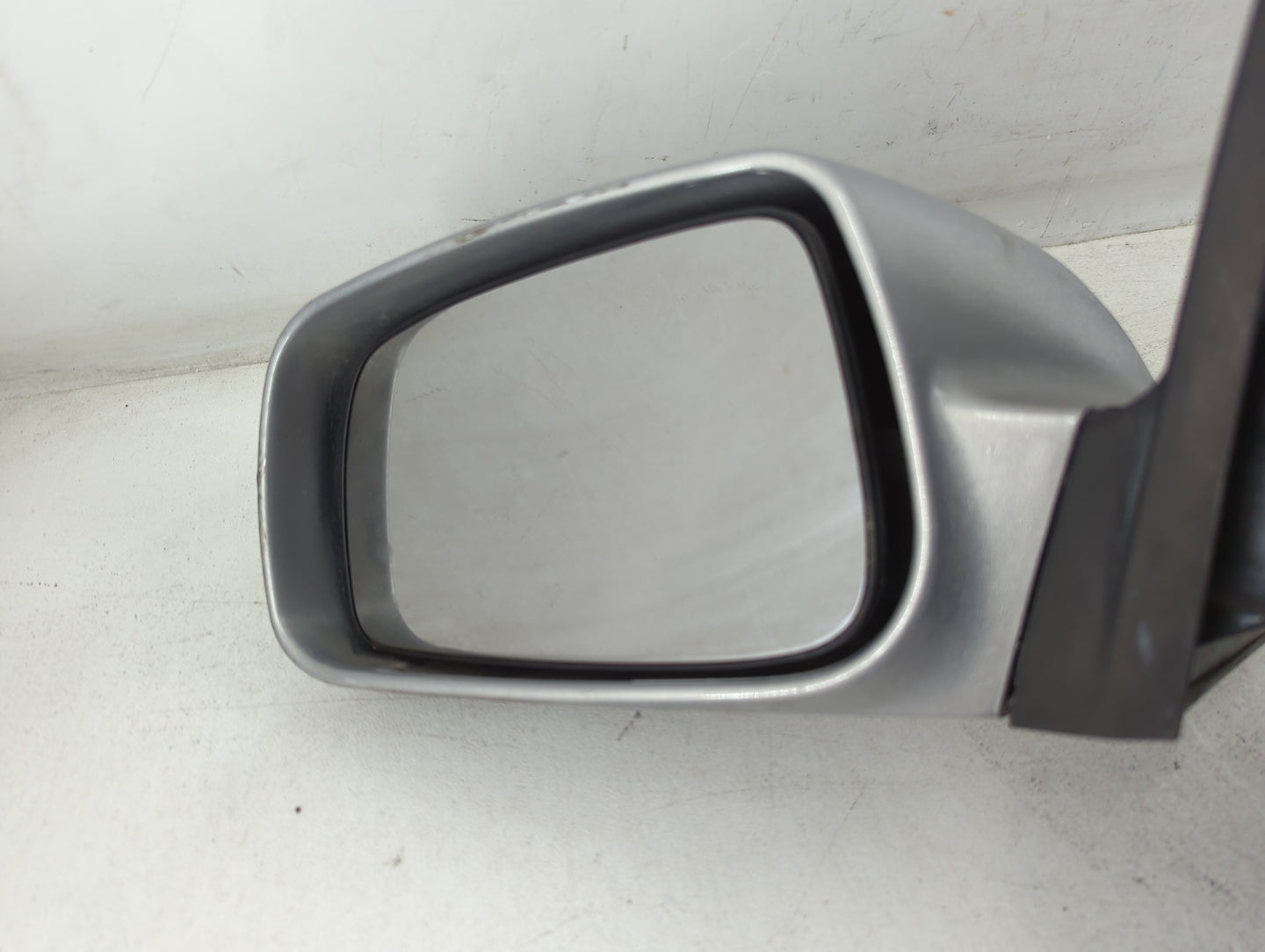 2007-2011 Toyota Camry Driver Side View Mirror - Left Door Mirror OEM Used - Oemusedautoparts1.com