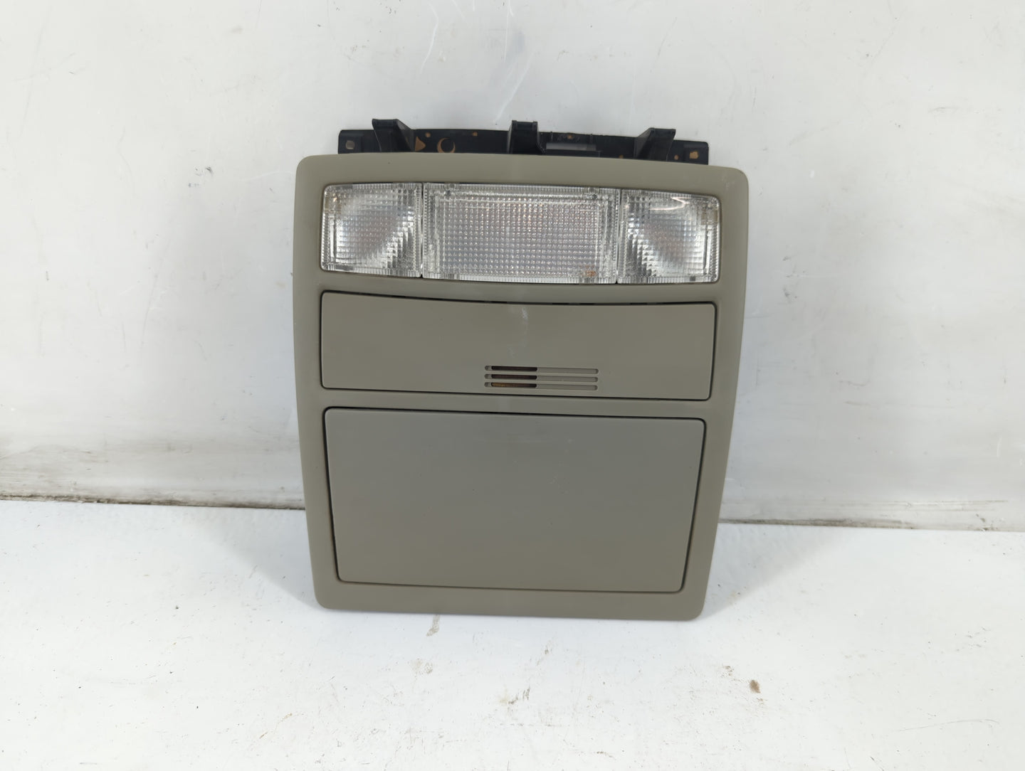 2009 Toyota Camry Overhead Roof Console - Oemusedautoparts1.com