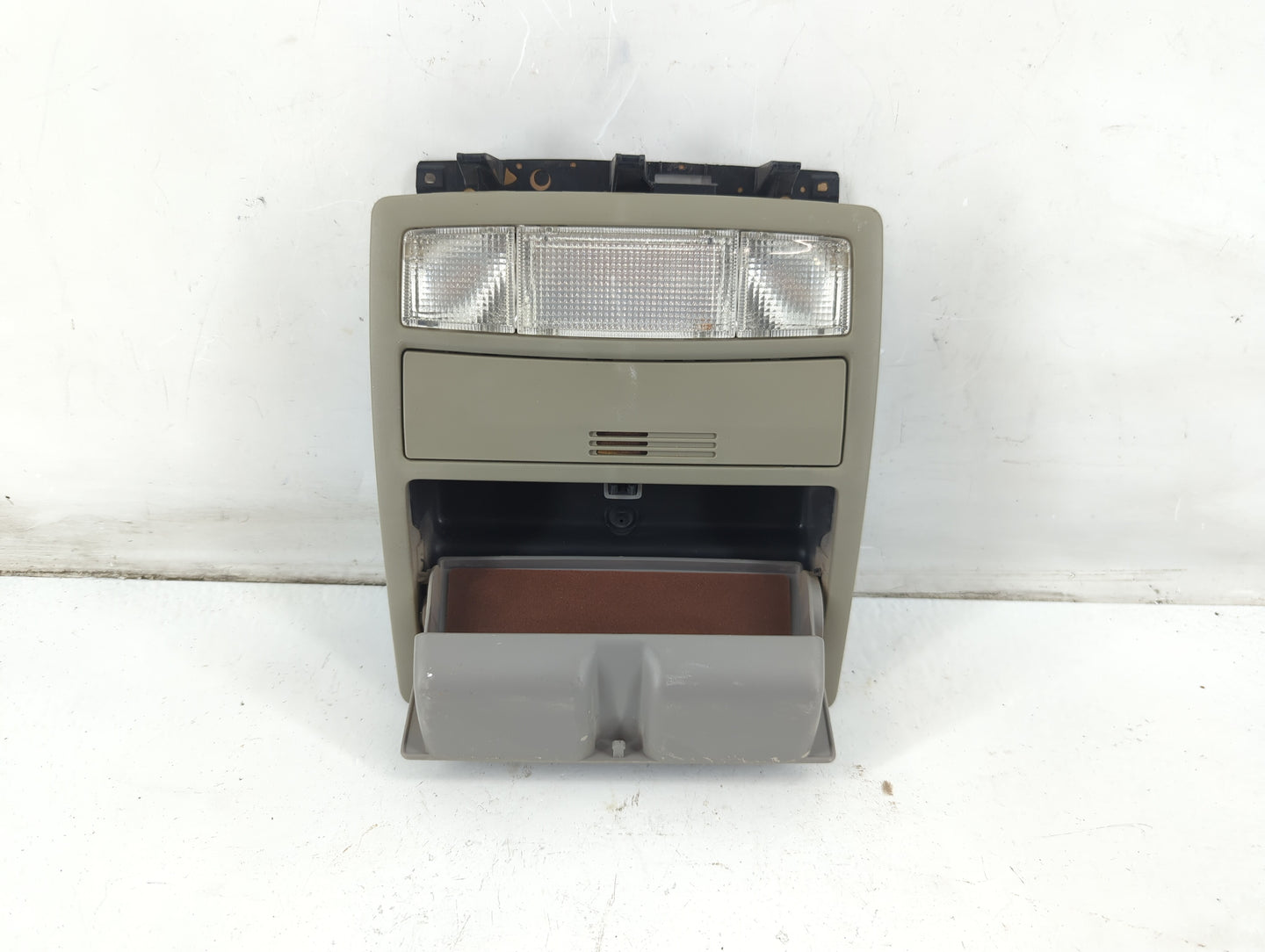 2009 Toyota Camry Overhead Roof Console - Oemusedautoparts1.com