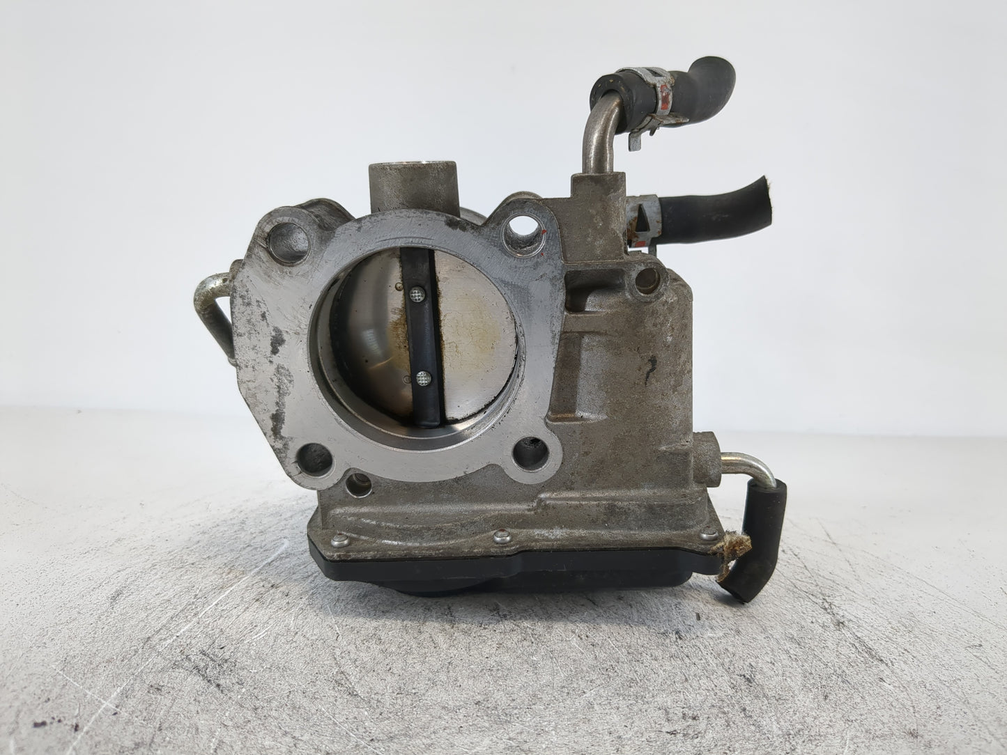 2007-2011 Toyota Camry Throttle Body P/N:22030-0H030 Fits Fits 2006 2007 2008 2009 2010 2011 2012 2013 2014 2015 OEM Used Au