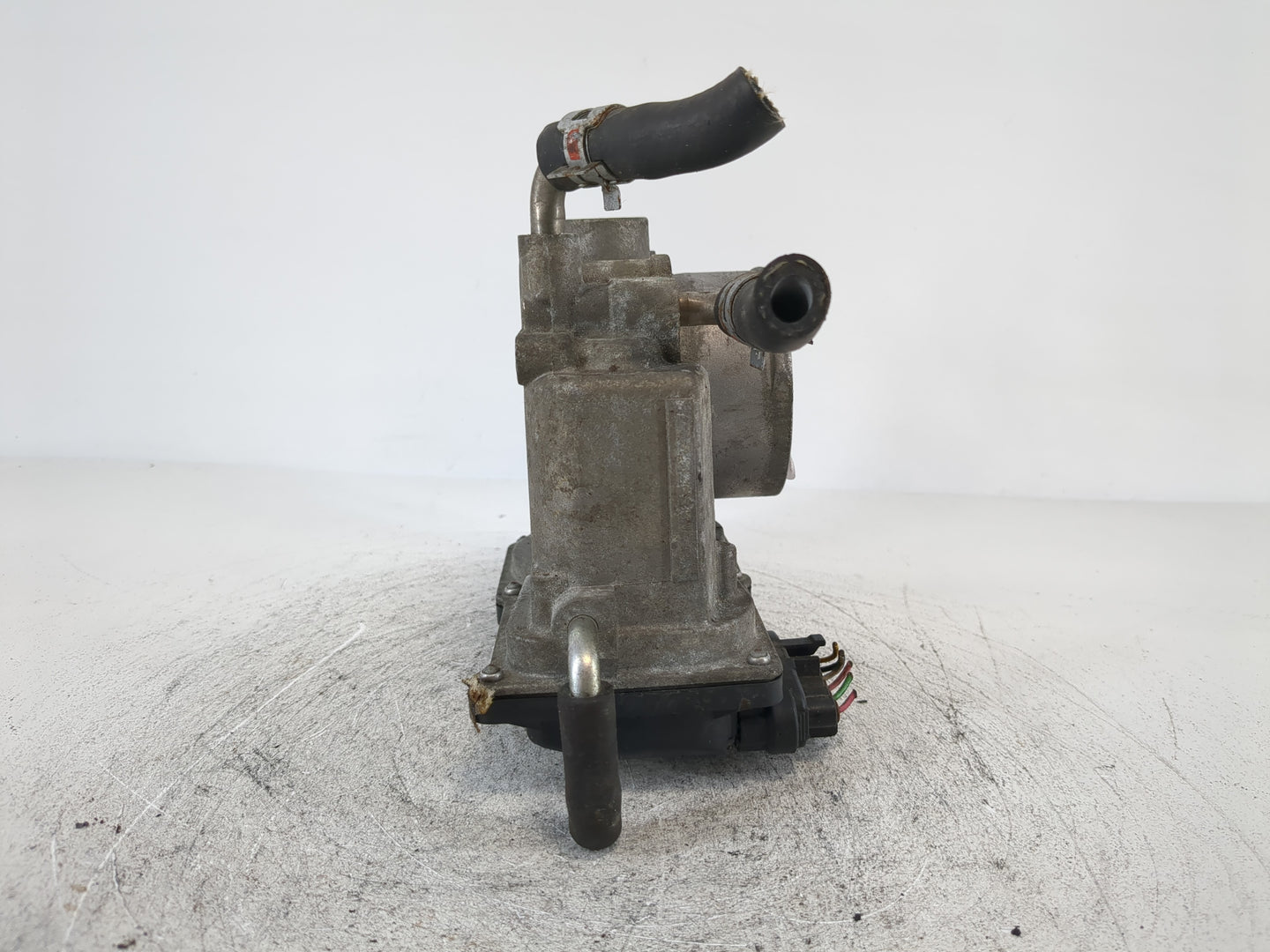 2007-2011 Toyota Camry Throttle Body P/N:22030-0H030 Fits Fits 2006 2007 2008 2009 2010 2011 2012 2013 2014 2015 OEM Used Au