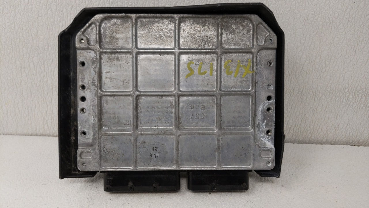 2008-2009 Toyota Camry PCM Engine Control Computer ECU ECM PCU OEM P/N:89981-33050 Fits Fits 2008 2009 OEM Used Auto Parts -