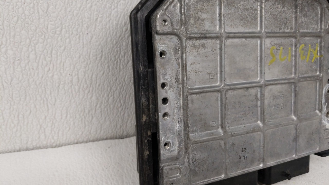 2008-2009 Toyota Camry PCM Engine Control Computer ECU ECM PCU OEM P/N:89981-33050 Fits Fits 2008 2009 OEM Used Auto Parts -