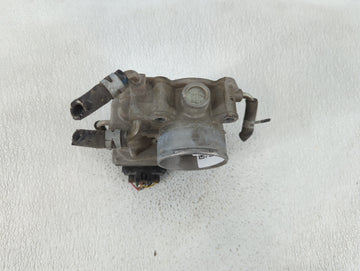 2007-2011 Toyota Camry Throttle Body P/N:22030-0H030 22030-28070 Fits Fits 2006 2007 2008 2009 2010 2011 2012 2013 2014 2015 OEM Used Auto Parts