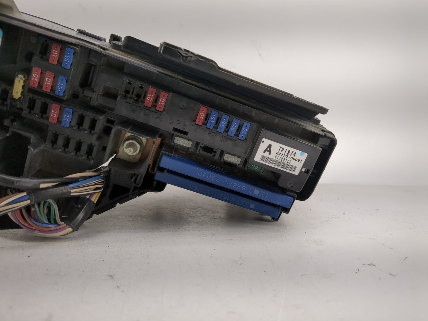 2007-2009 Toyota Camry Fusebox Fuse Box Panel Relay Module P/N:82720-06091 Fits Fits 2007 2008 2009 OEM Used Auto Parts - Oe