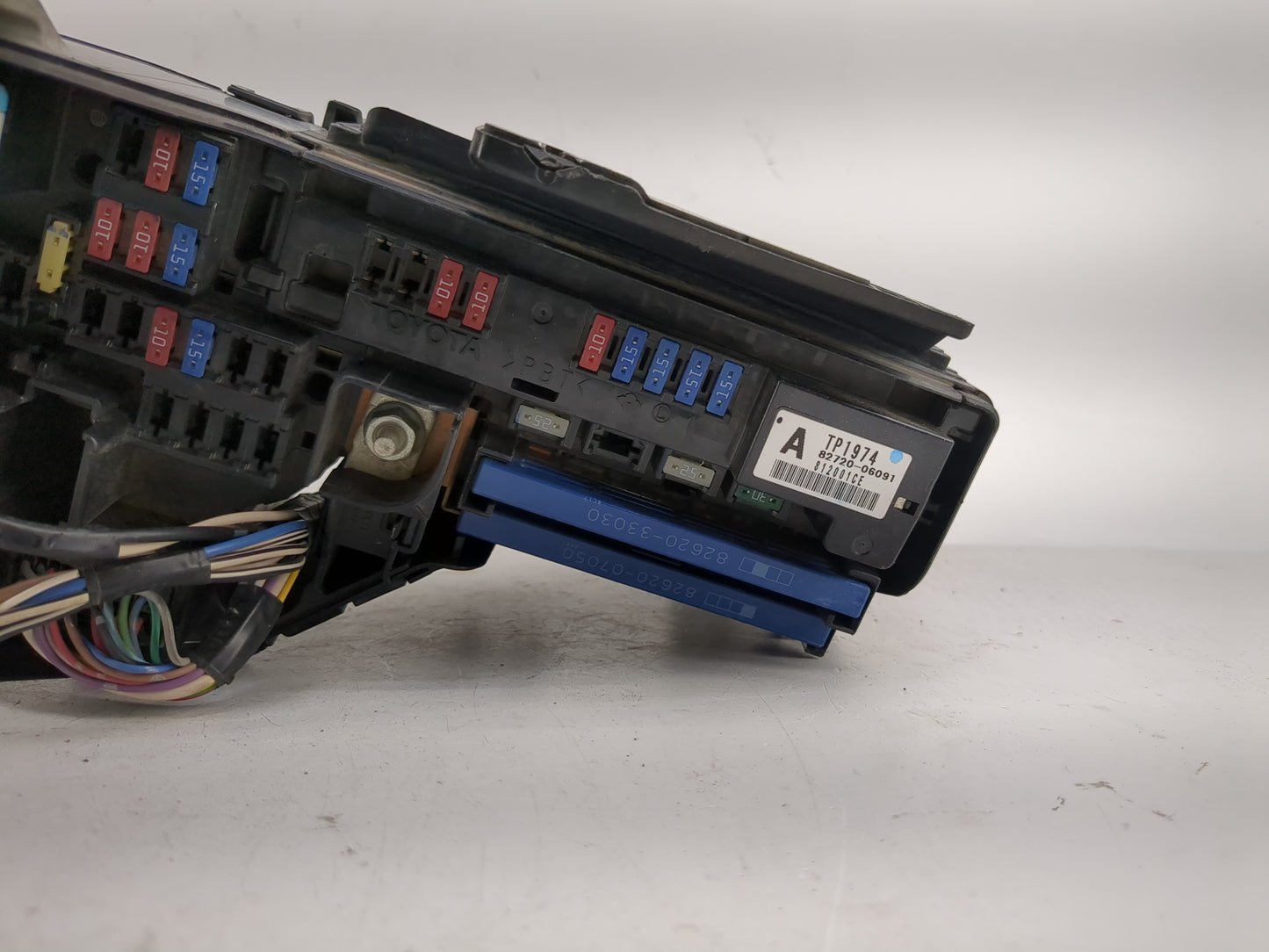 2007-2009 Toyota Camry Fusebox Fuse Box Panel Relay Module P/N:82720-06091 Fits Fits 2007 2008 2009 OEM Used Auto Parts - Oe