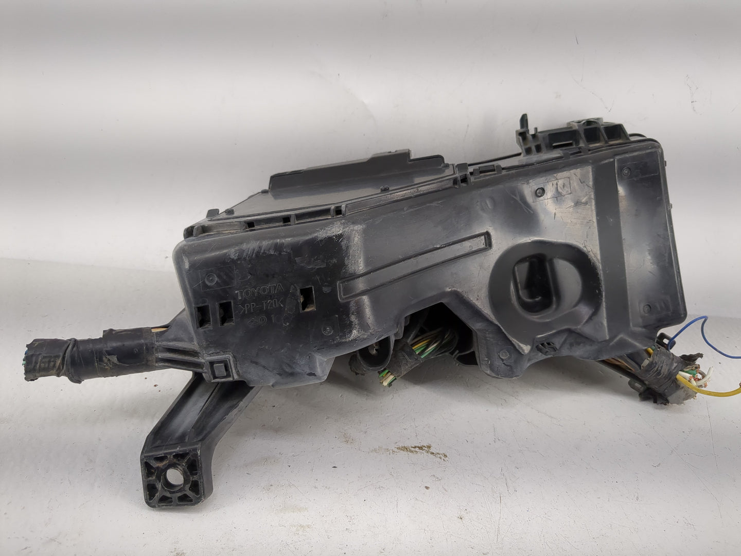 2007-2009 Toyota Camry Fusebox Fuse Box Panel Relay Module P/N:82720-06091 Fits Fits 2007 2008 2009 OEM Used Auto Parts - Oe