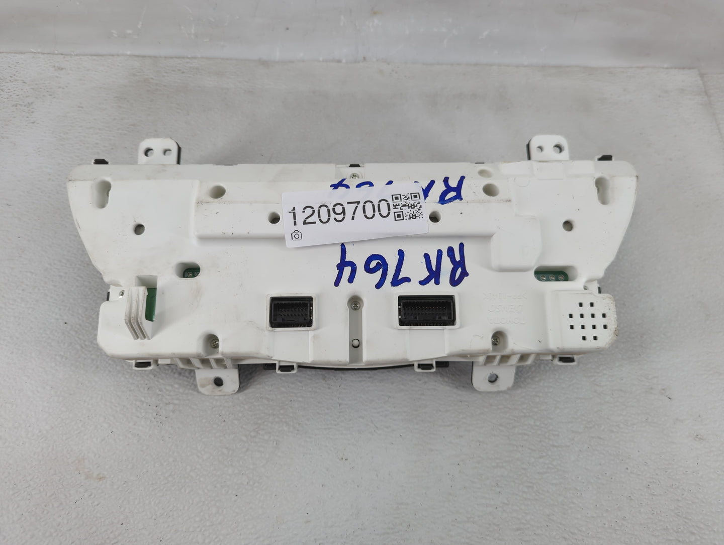 2007-2009 Toyota Camry Instrument Cluster Speedometer Gauges Fits Fits 2007 2008 2009 OEM Used Auto Parts - Oemusedautoparts