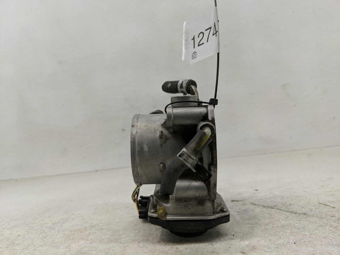 2007-2011 Toyota Camry Throttle Body P/N:22030-28070 Fits Fits 2006 2007 2008 2009 2010 2011 2012 2013 2014 2015 OEM Used Au