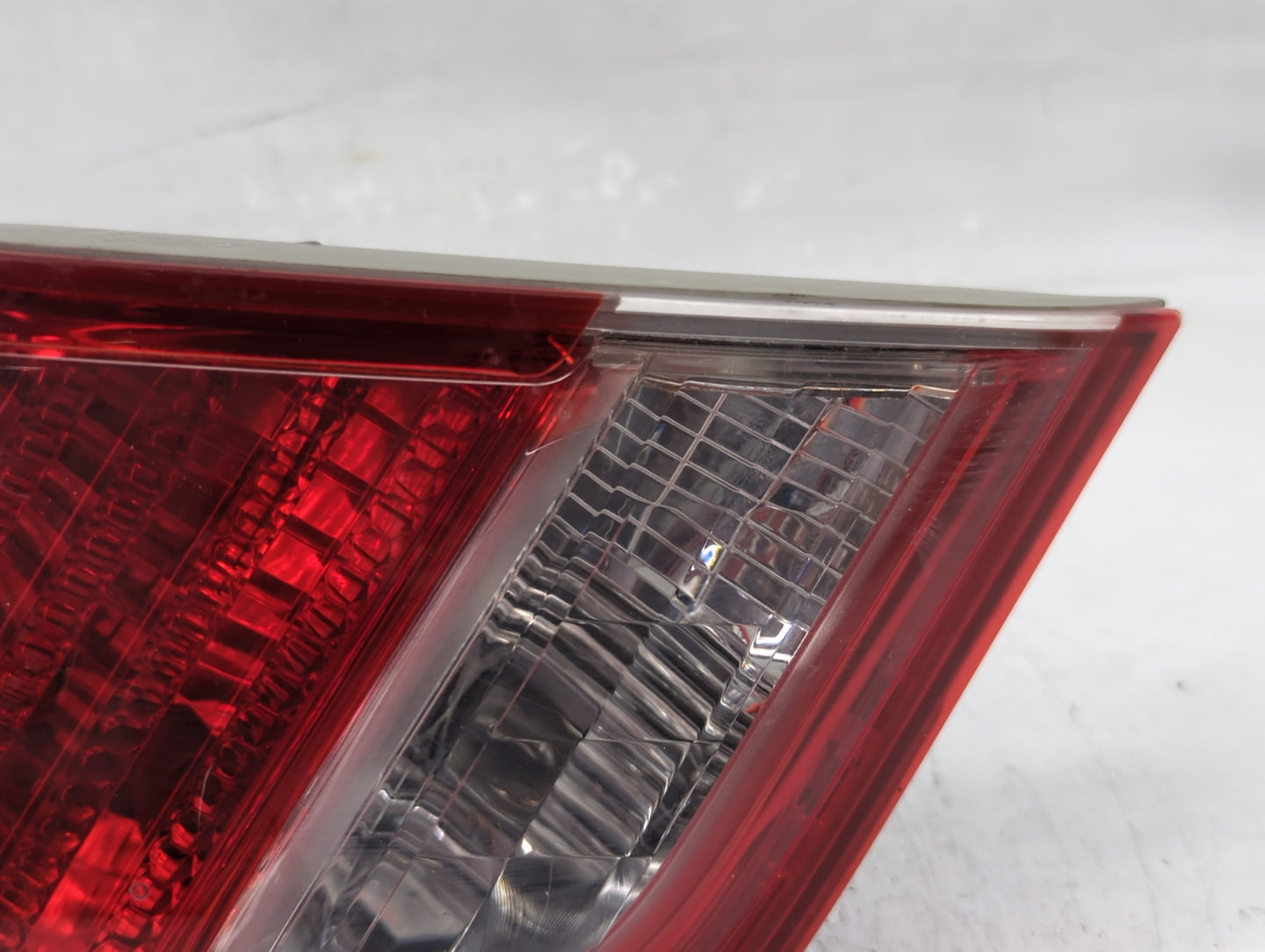 2007-2009 Toyota Camry Passenger Right Side Deck Lid Mounted Tail Light - Oemusedautoparts1.com