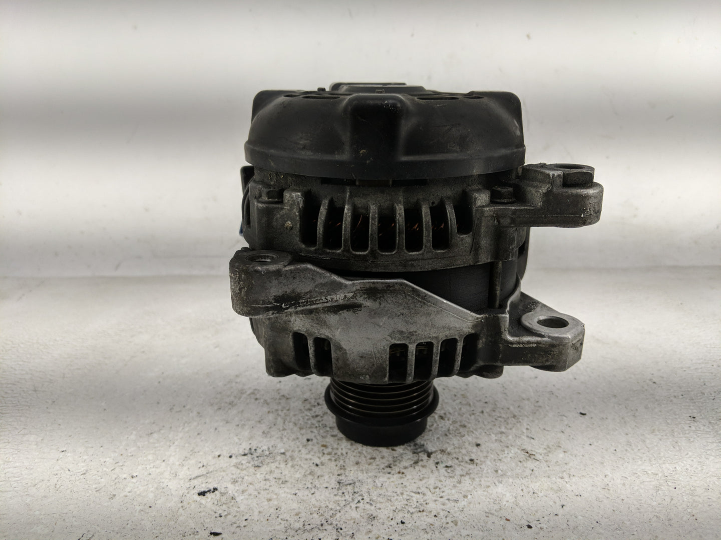 2007-2009 Toyota Camry Alternator Replacement Generator Charging Assembly Engine OEM P/N:27060-0 H110 Fits OEM Used Auto Par