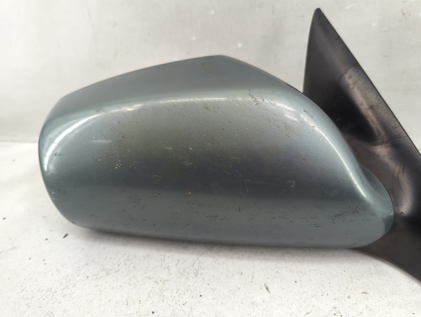 2007-2011 Toyota Camry Passenger Side View Mirror - Right Door Mirror OEM Used - Oemusedautoparts1.com