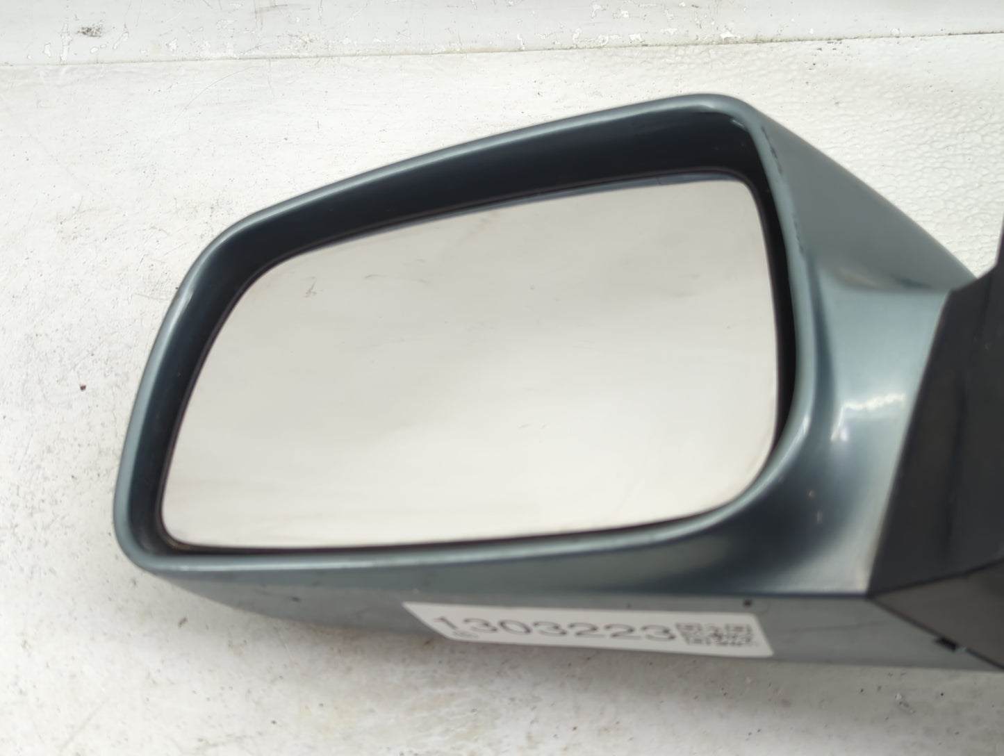 2007-2011 Toyota Camry Driver Side View Mirror - Left Door Mirror OEM Used - Oemusedautoparts1.com