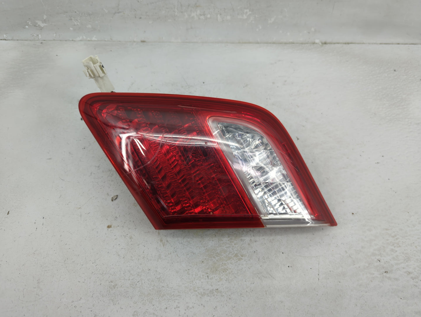 2007-2009 Toyota Camry Tail Light Assembly Passenger Right OEM Fits Fits 2007 2008 2009 OEM Used Auto Parts - Oemusedautopar