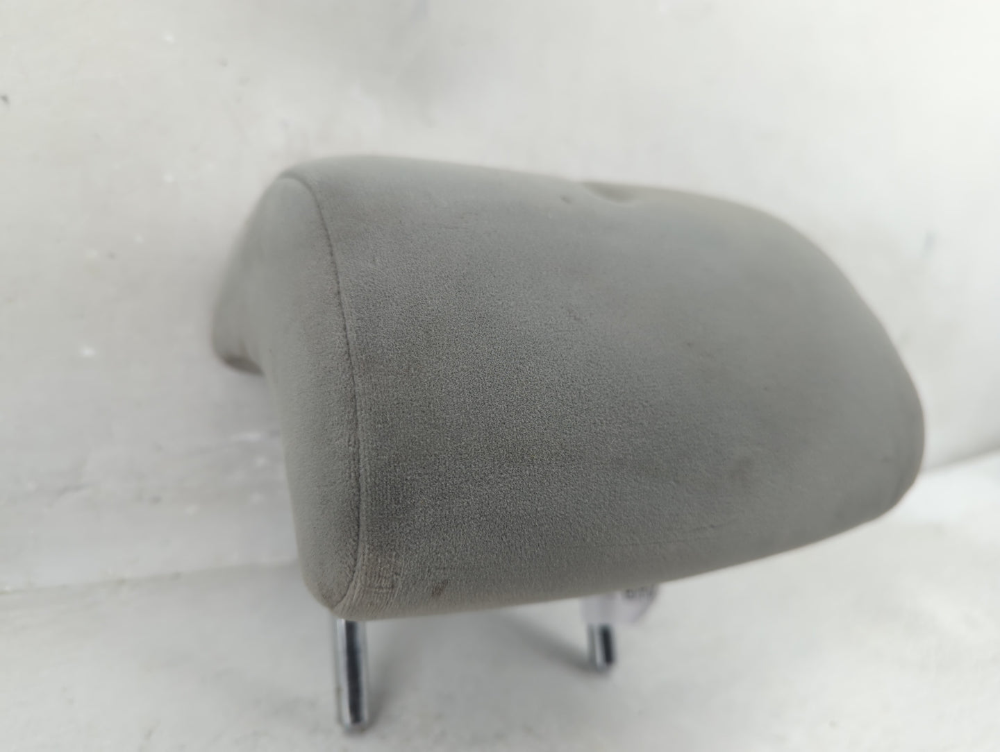 2009 Toyota Camry Headrest Head Rest Rear Center Seat Fits OEM Used Auto Parts - Oemusedautoparts1.com