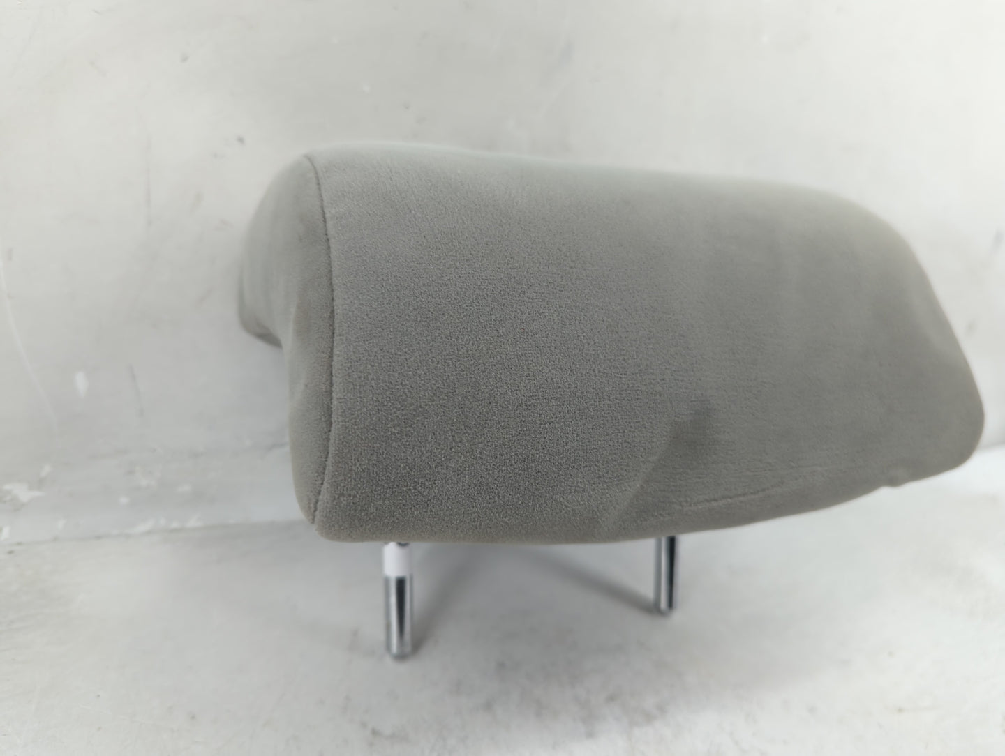 2007-2009 Toyota Camry Headrest Head Rest Front Driver Passenger Seat Fits Fits 2007 2008 2009 OEM Used Auto Parts - Oemused