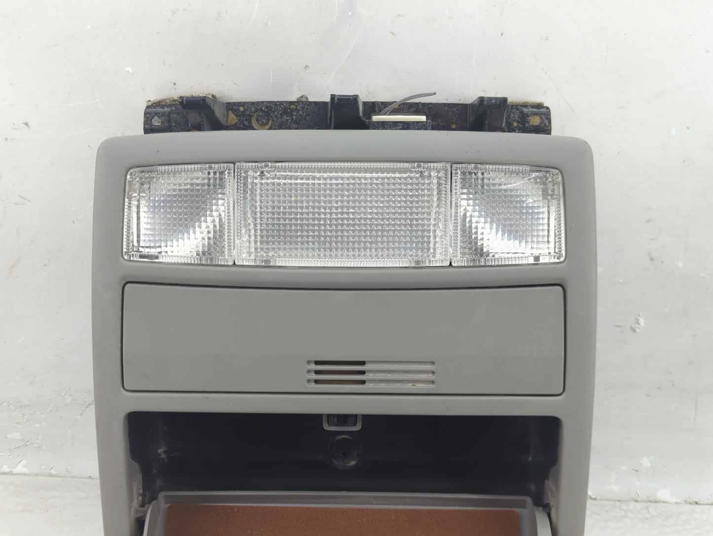 2009 Toyota Camry Overhead Roof Console - Oemusedautoparts1.com