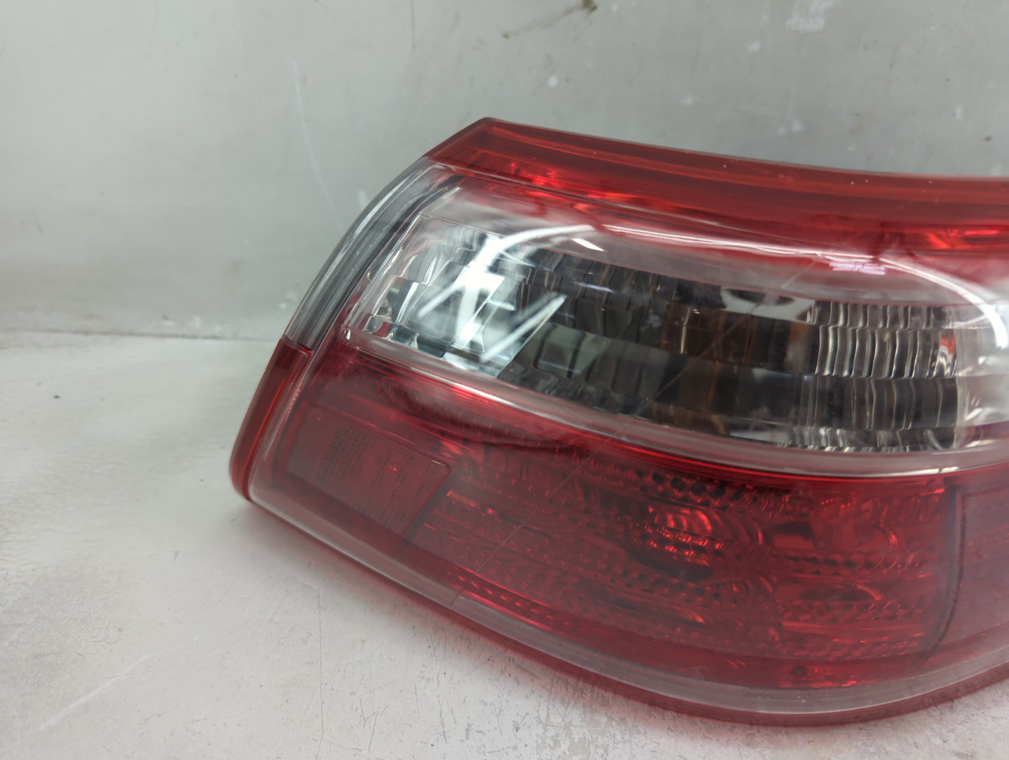 2007-2009 Toyota Camry Tail Light Assembly Passenger Right OEM Fits Fits 2007 2008 2009 OEM Used Auto Parts - Oemusedautopar