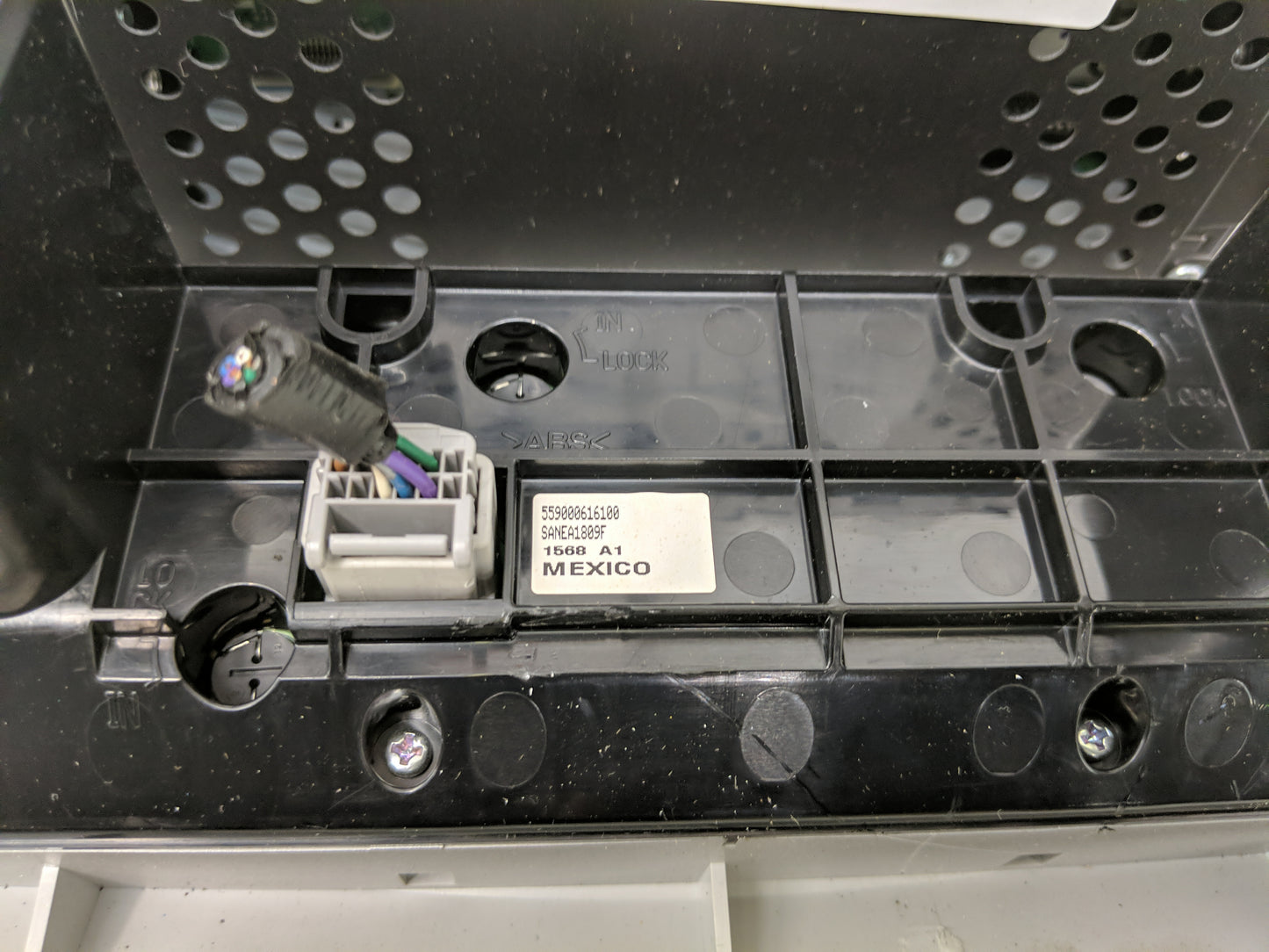 2007-2009 Toyota Camry Radio AM FM Cd Player Receiver Replacement P/N:86120-06181 Fits Fits 2007 2008 2009 OEM Used Auto Par