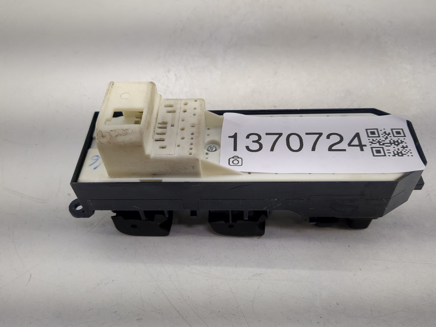 2007-2009 Toyota Camry Master Power Window Switch Replacement Driver Side Left P/N:8482006070 Fits OEM Used Auto Parts - Oem