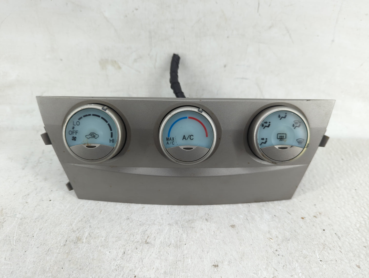2009 Toyota Camry Climate Control Module Temperature AC/Heater Replacement P/N:55900-06161 Fits OEM Used Auto Parts - Oemuse