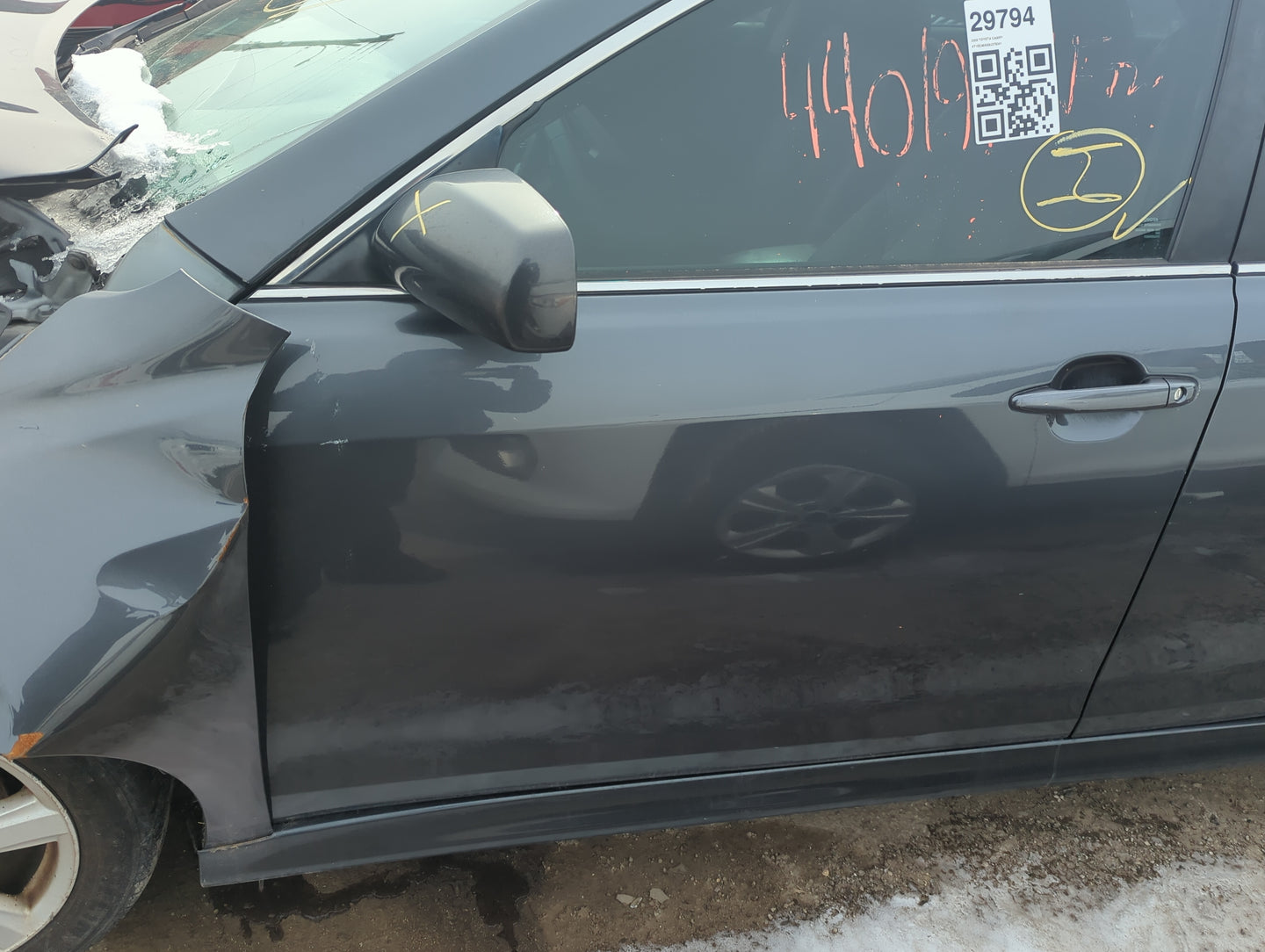 2007-2011 Toyota Camry Driver Front Door Oem 1381979 - Oemusedautoparts1.com