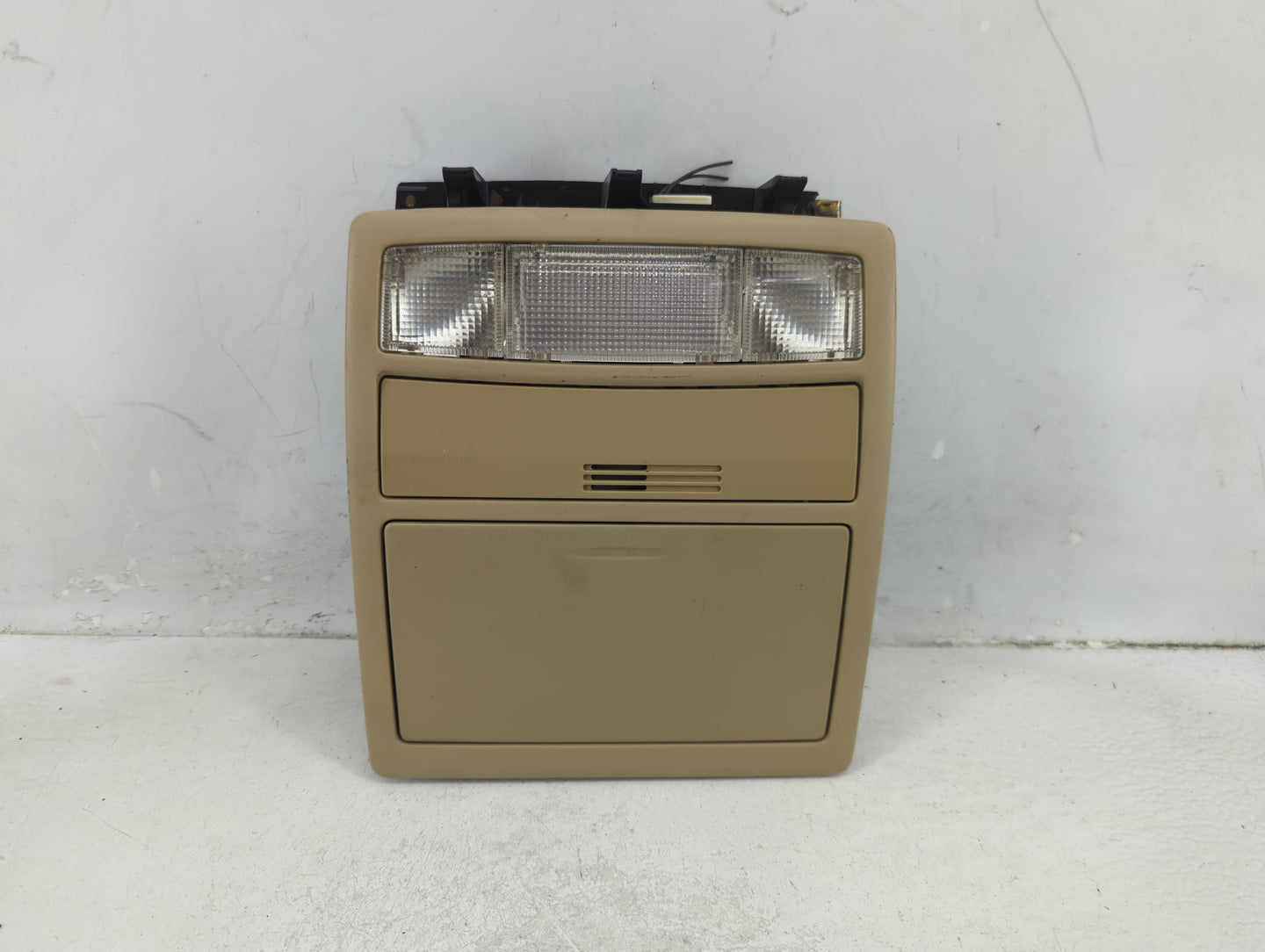 2009 Toyota Camry Overhead Roof Console - Oemusedautoparts1.com
