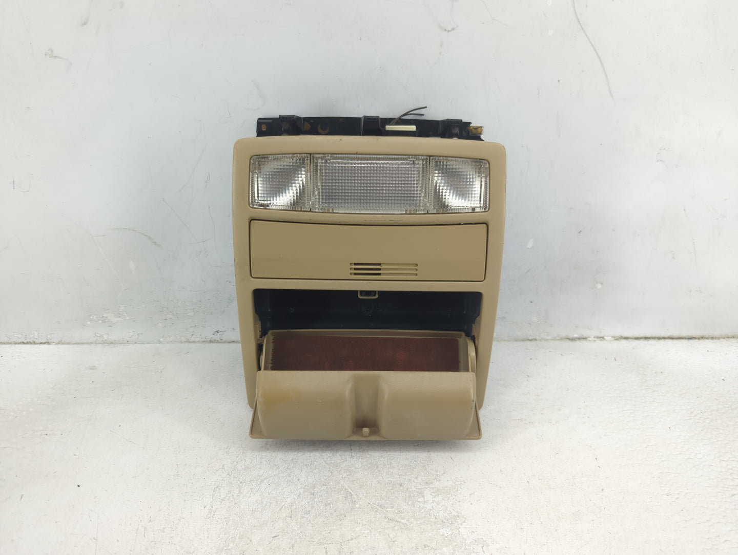 2009 Toyota Camry Overhead Roof Console - Oemusedautoparts1.com