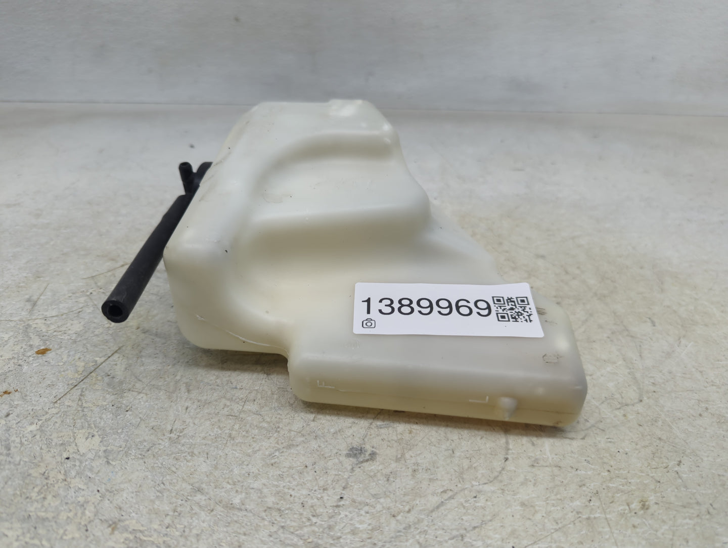 2007-2011 Toyota Camry Radiator Coolant Overflow Expansion Tank Bottle 1389969 - Oemusedautoparts1.com