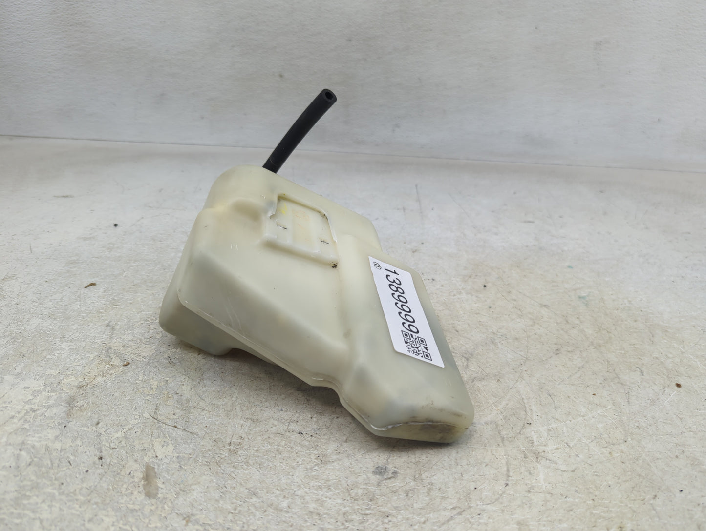2007-2011 Toyota Camry Radiator Coolant Overflow Expansion Tank Bottle 1389999 - Oemusedautoparts1.com