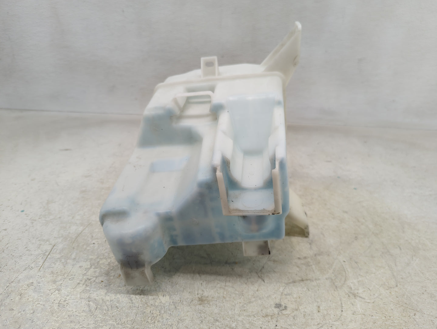 2007-2011 Toyota Camry Windshield Washer Fluid Reservoir Bottle Oem - Oemusedautoparts1.com