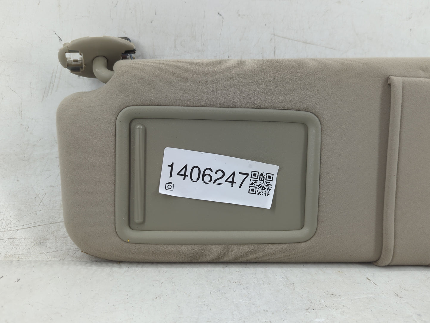 2007-2011 Toyota Camry Sun Visor Shade Replacement Driver Left Mirror Fits Fits 2007 2008 2009 2010 2011 OEM Used Auto Parts