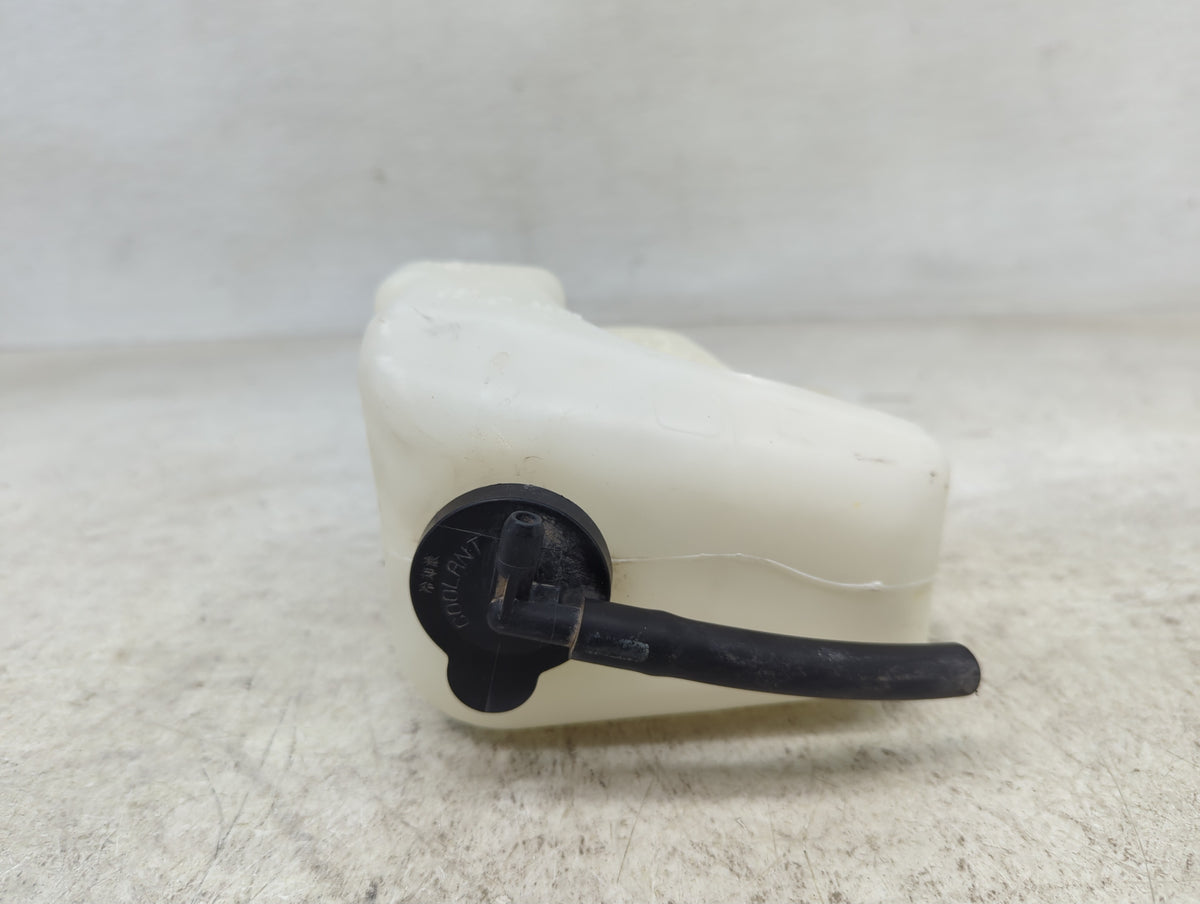 2007-2011 Toyota Camry Radiator Coolant Overflow Expansion Tank Bottle 1409764 - Oemusedautoparts1.com