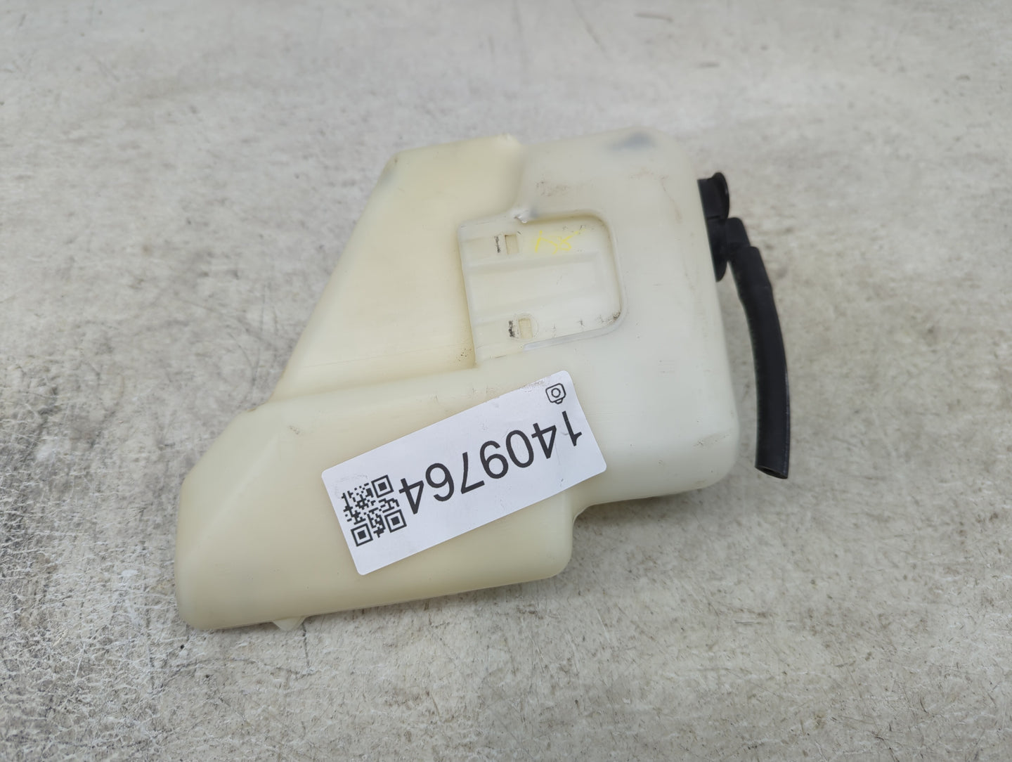 2007-2011 Toyota Camry Radiator Coolant Overflow Expansion Tank Bottle 1409764 - Oemusedautoparts1.com