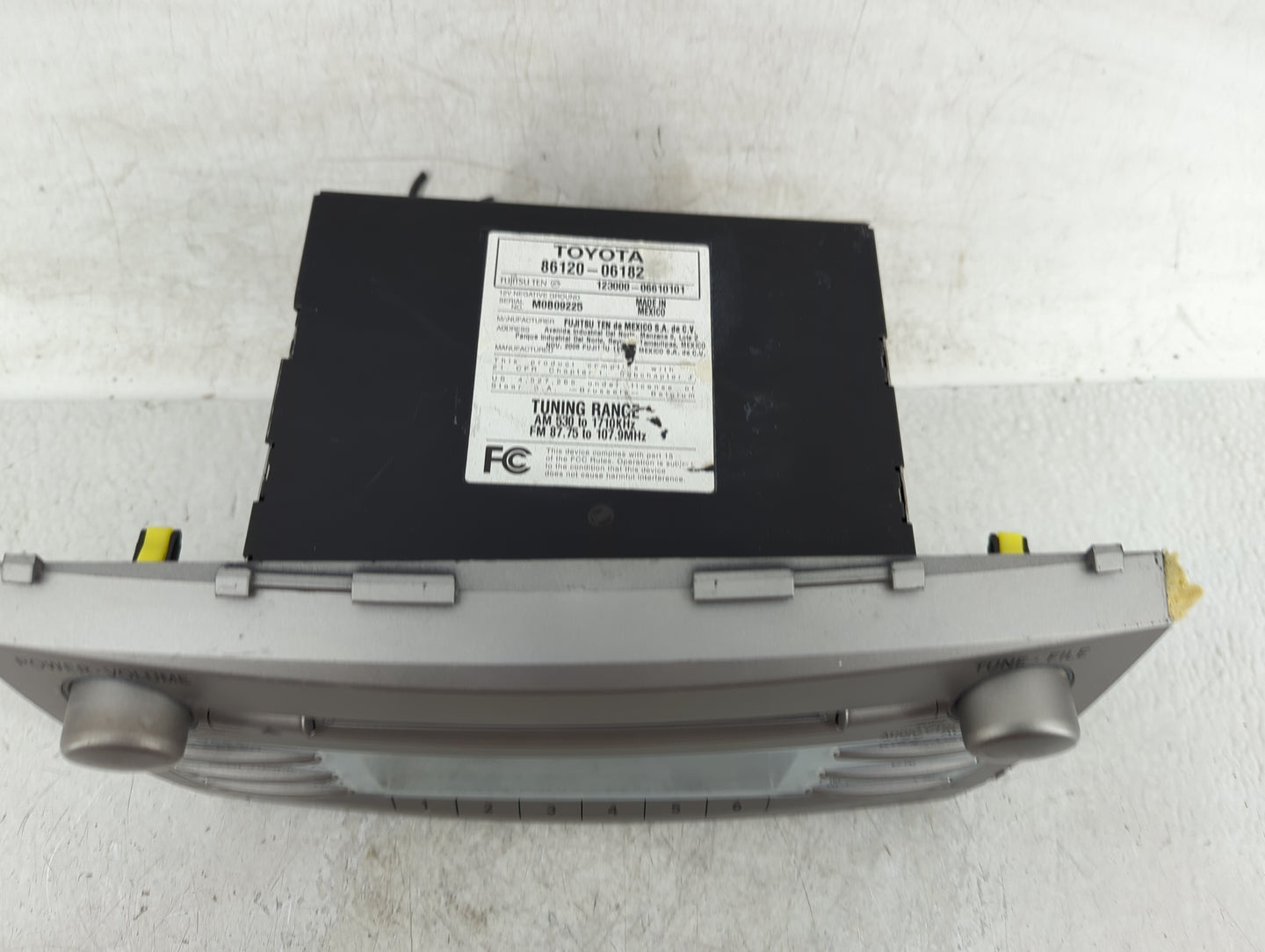 2007-2009 Toyota Camry Radio AM FM Cd Player Receiver Replacement P/N:86120-06182 Fits Fits 2007 2008 2009 OEM Used Auto Par