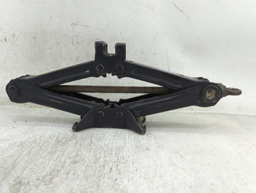 2009 Toyota Camry Spare Scissor Car Jack - Oemusedautoparts1.com