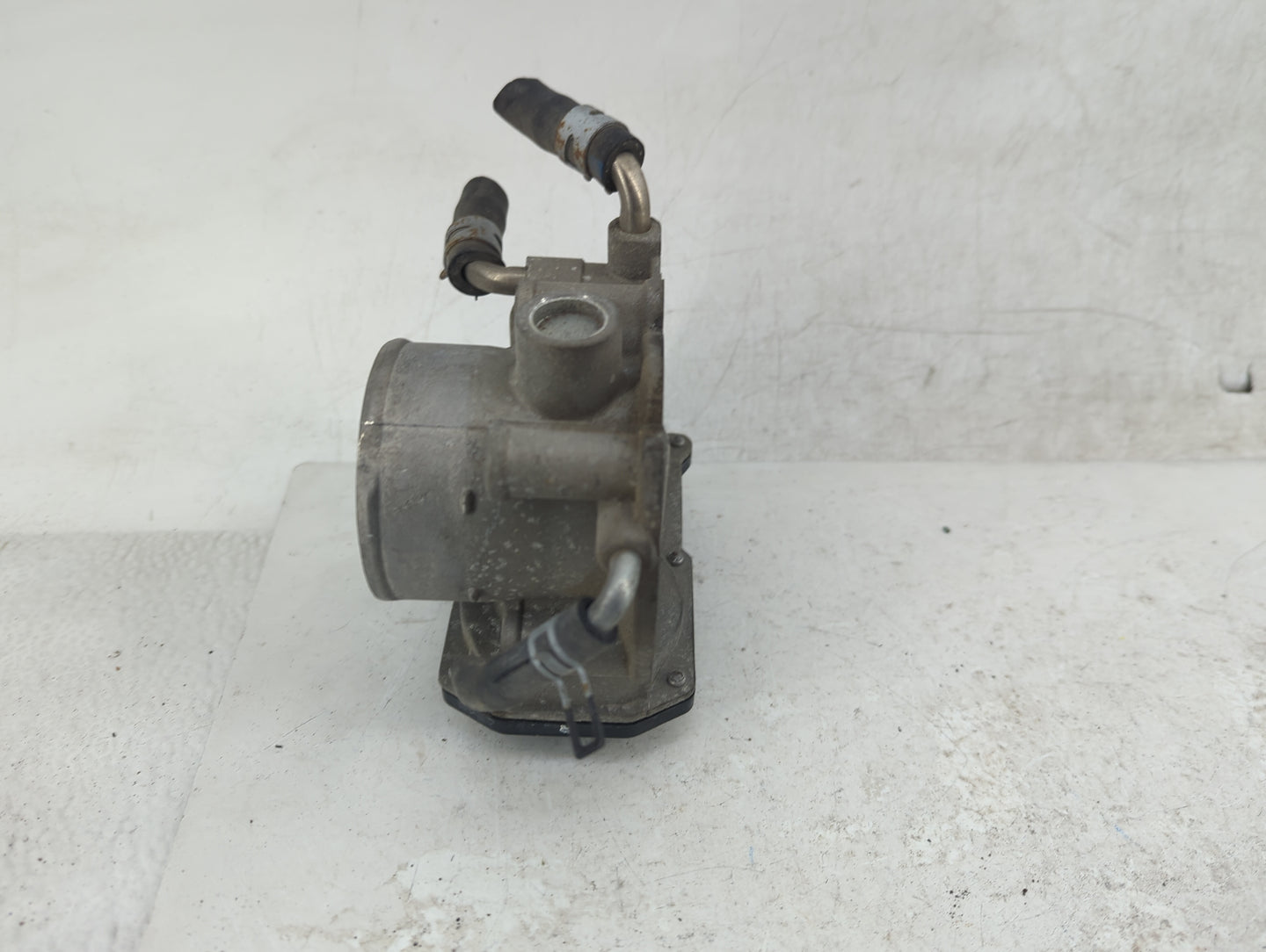 2007-2011 Toyota Camry Throttle Body P/N:22080-0H030 Fits Fits 2006 2007 2008 2009 2010 2011 2012 2013 2014 2015 OEM Used Au
