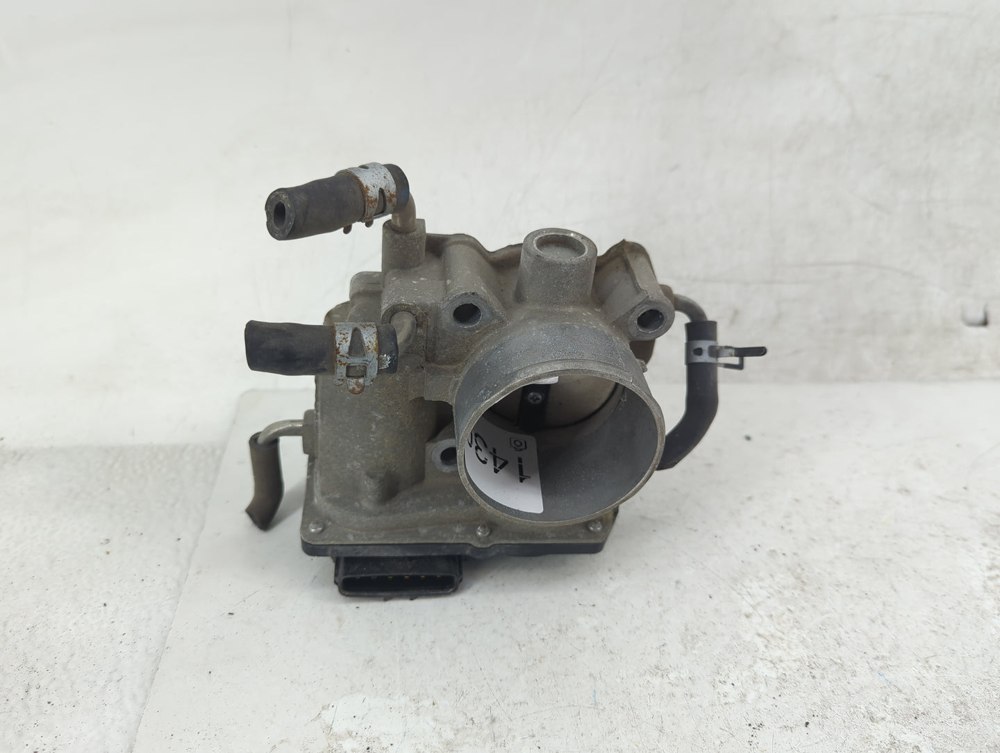 2007-2011 Toyota Camry Throttle Body P/N:22080-0H030 Fits Fits 2006 2007 2008 2009 2010 2011 2012 2013 2014 2015 OEM Used Au
