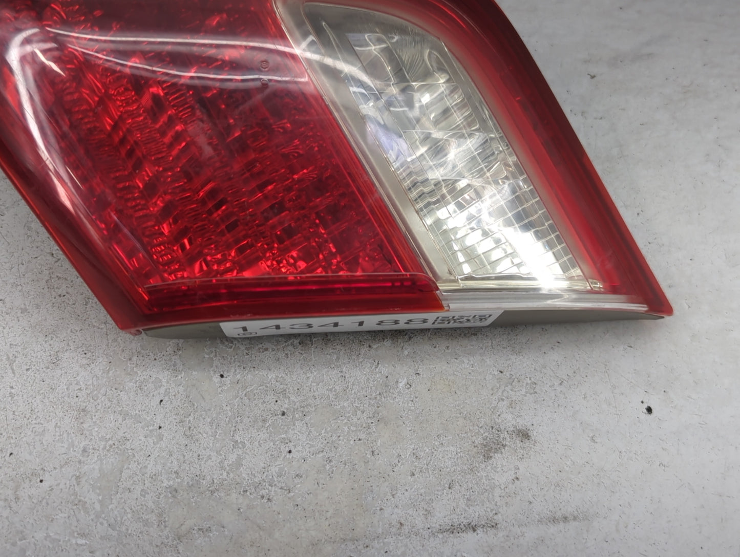 2007-2009 Toyota Camry Tail Light Assembly Passenger Right OEM Fits Fits 2007 2008 2009 OEM Used Auto Parts - Oemusedautopar