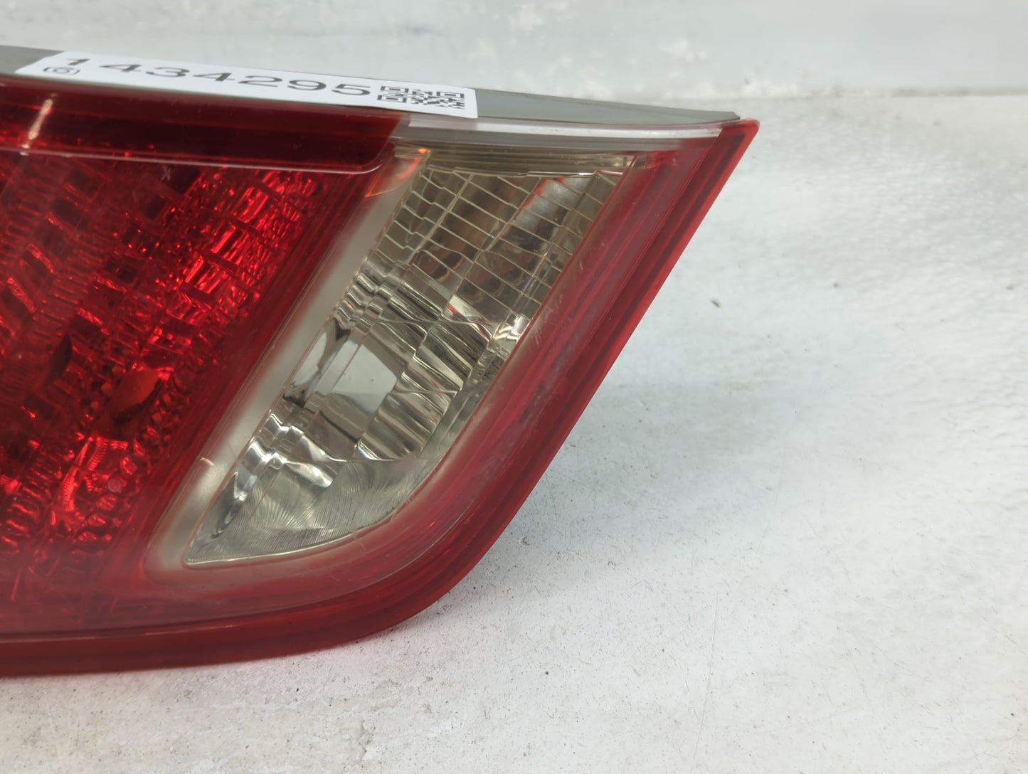 2007-2009 Toyota Camry Tail Light Assembly Passenger Right OEM Fits Fits 2007 2008 2009 OEM Used Auto Parts - Oemusedautopar